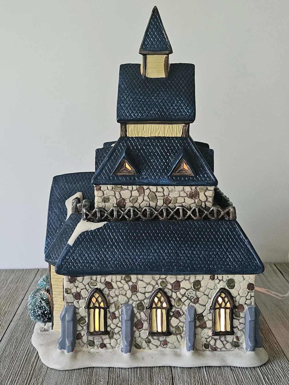 Vintage 1990s Ceramic Christmas Village 11
